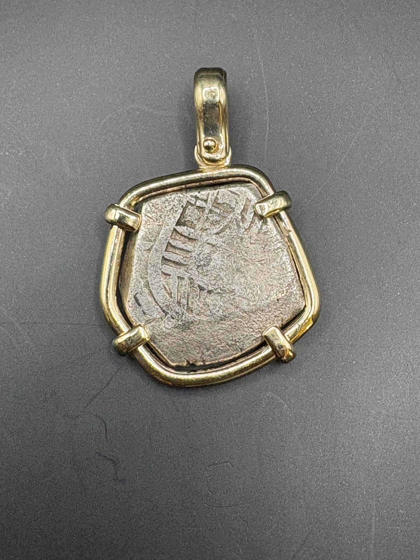 Scarce 1715 Fleet L Assayer 2 Reale in Full 14kt Gold Mount, Mexico City Mint, Charles II Reign, 11.73 Grams including bezel.