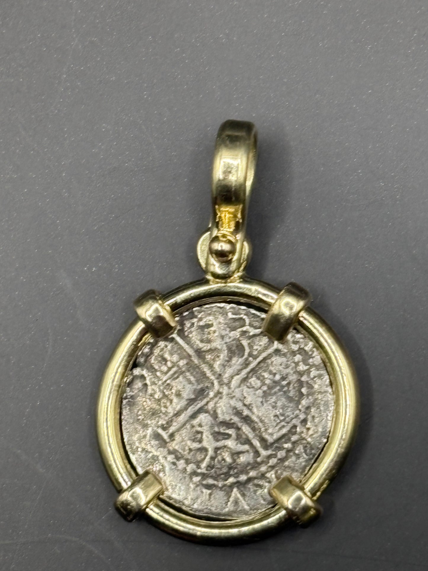 Diego De la Torre 1/2 Reale Pendant in Full 14kt, 4.5 grams incl. bezel, Lima Mint, Philip II Reign, 1577-88, Rimac River Find.