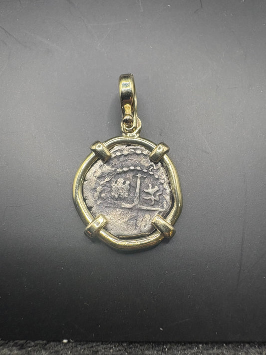 1600s 1/2 Reale in 14kt Gold, Philip III Era, 5.05 grams incl. Bezel, NV Assayer, Potosi Mint, Mule Trail.