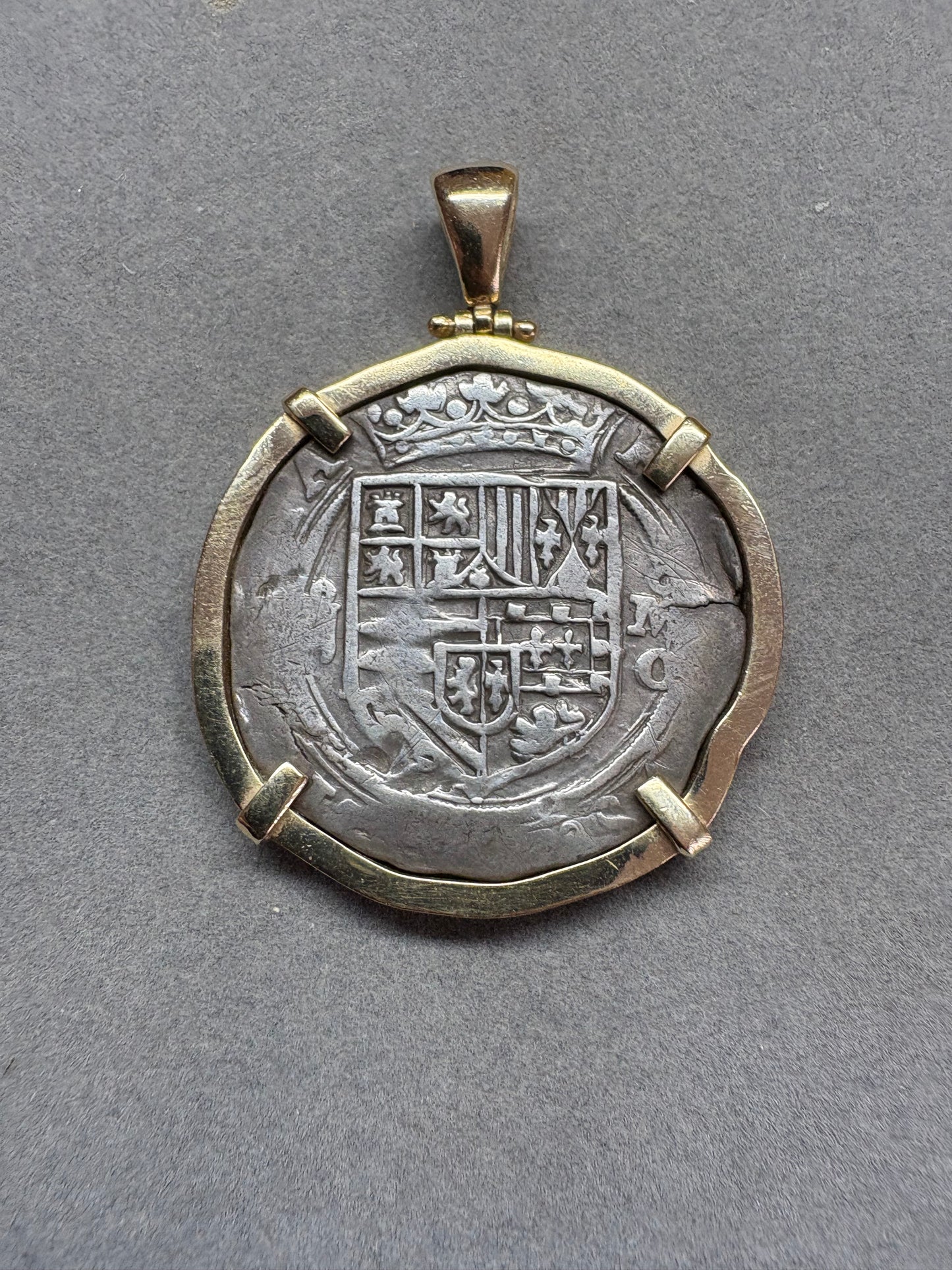 Atocha Shipwreck 4 Reale, Rare Mexico City Mint and O Assayer, 13.5 grams, Solid 14kt Gold Mounting,Napkin Deal Coin! CH9-41-1130