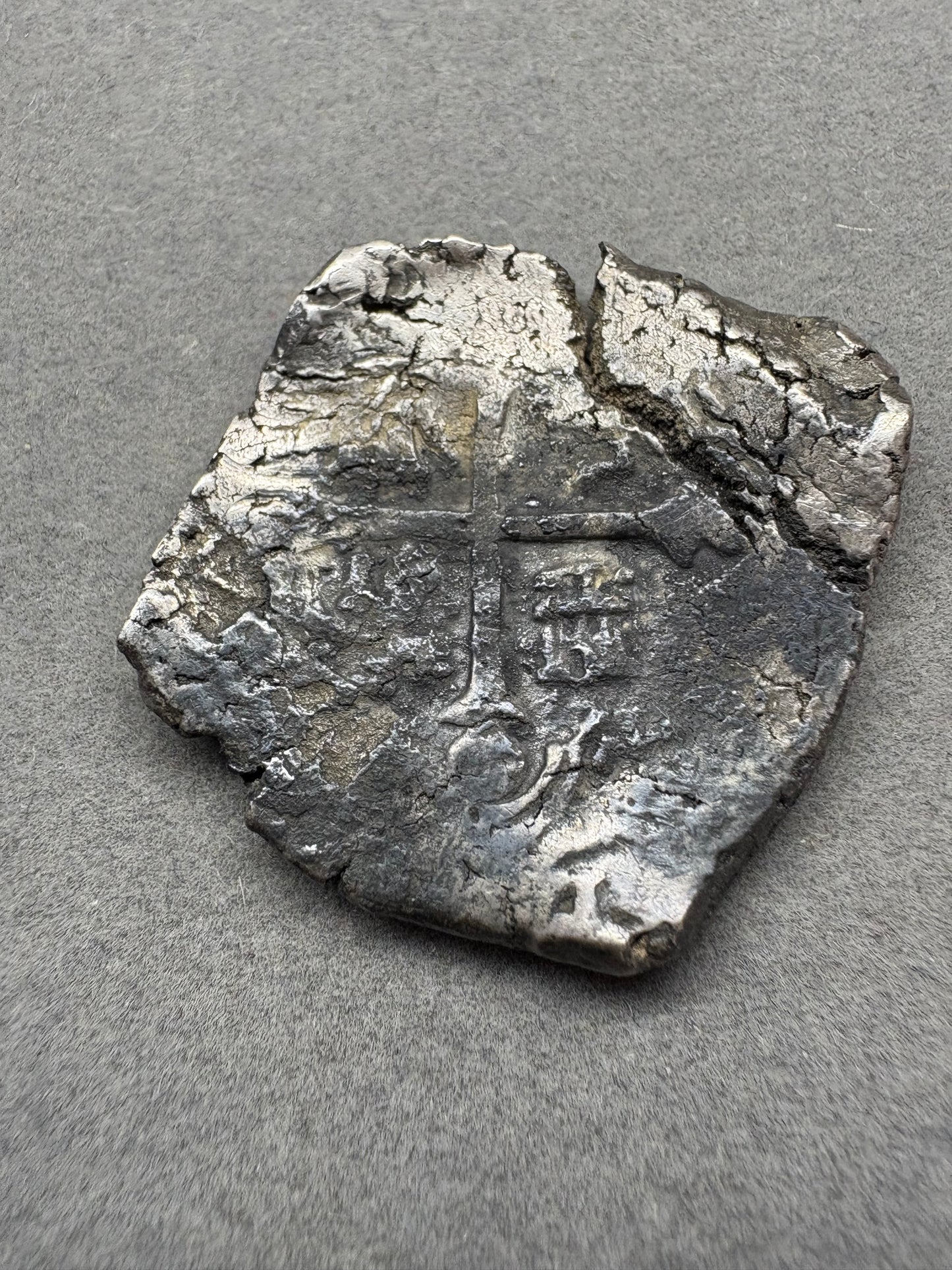 Lucayan Beach Wreck 4 Reale, Mexico City Mint, D Assayer, 12.6 Grams, Ex Sothebys 1972 Sale.