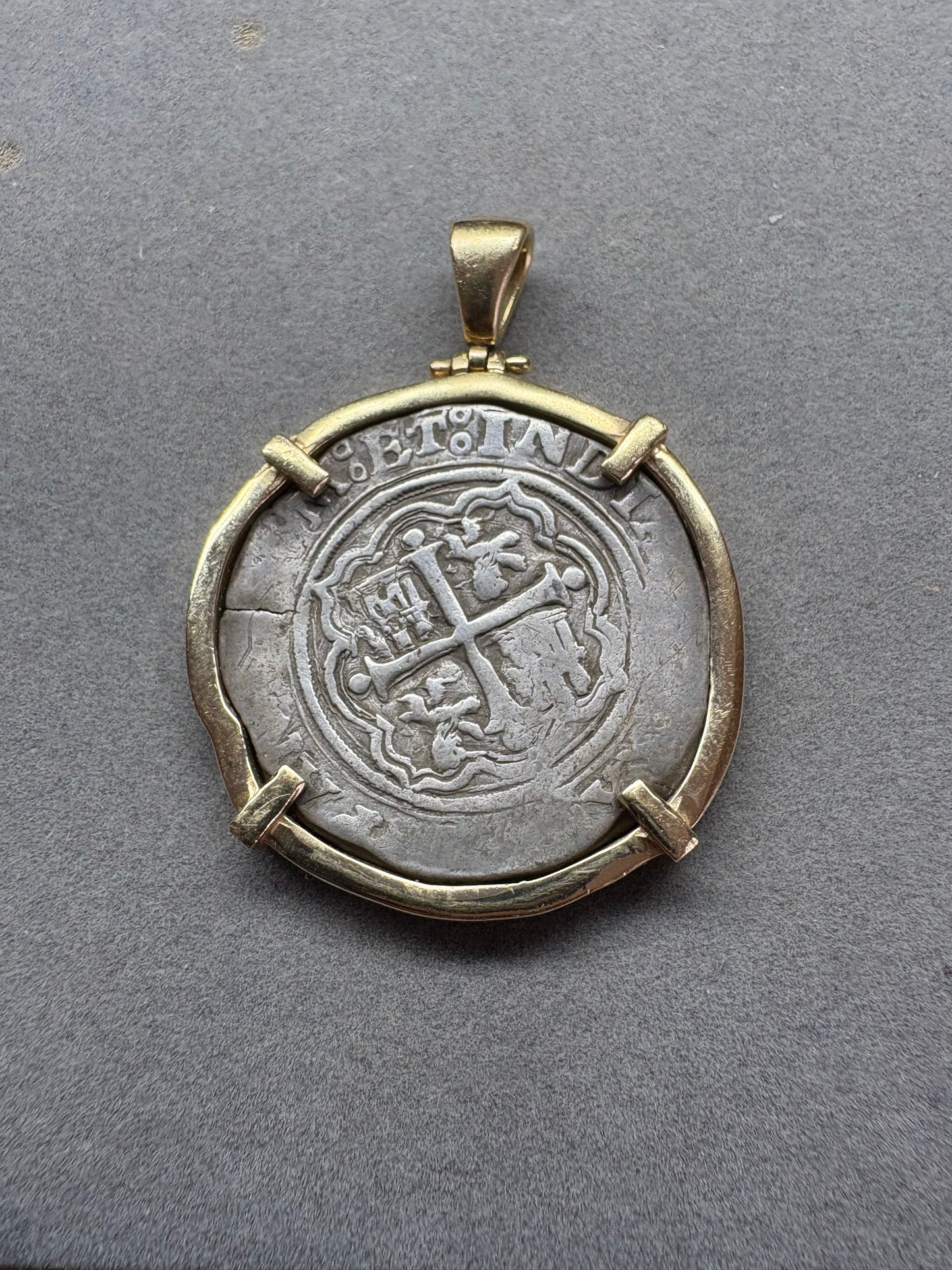 Atocha Shipwreck 4 Reale, Rare Mexico City Mint and O Assayer, 13.5 grams, Solid 14kt Gold Mounting,Napkin Deal Coin! CH9-41-1130